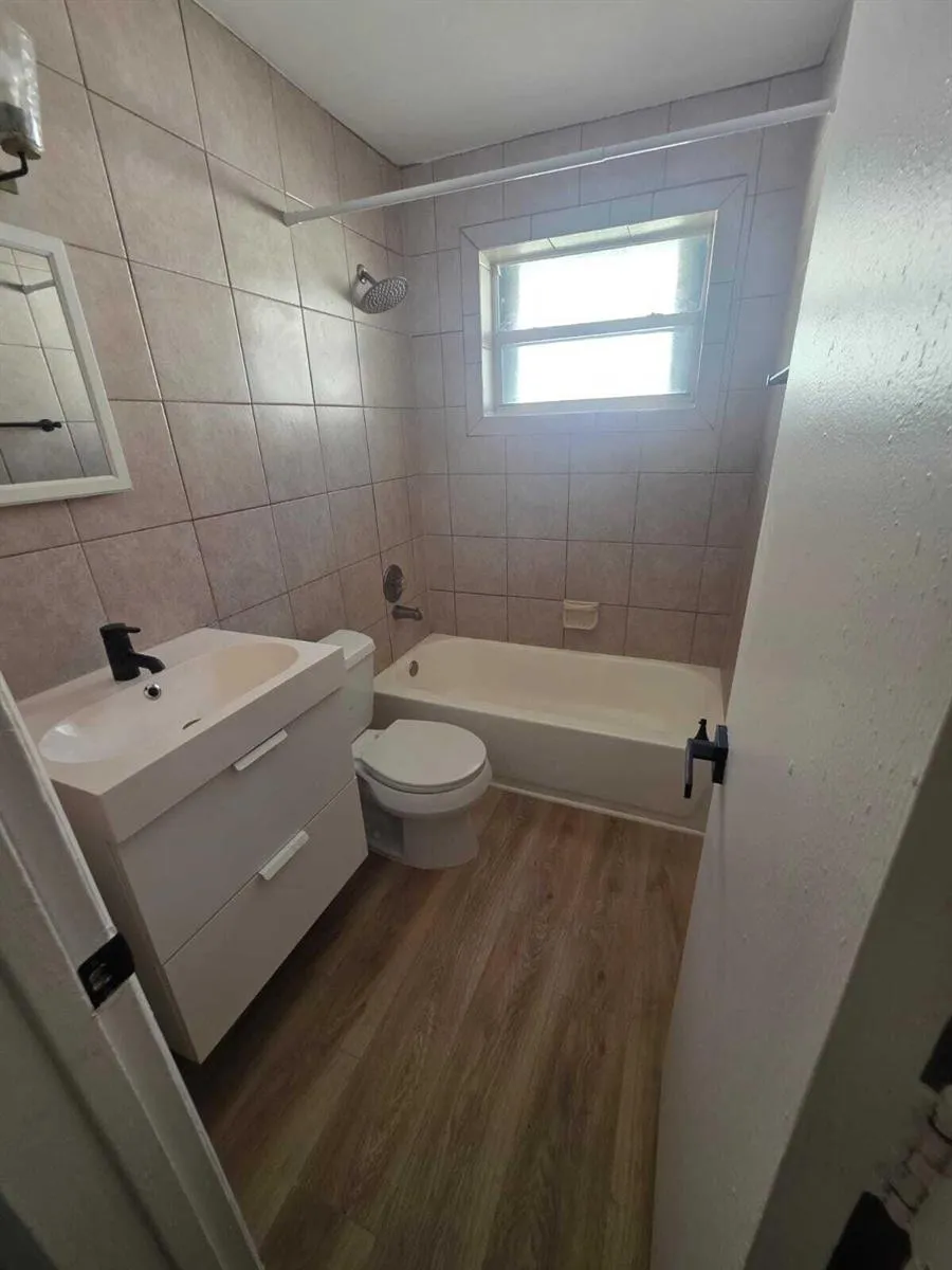 404 NE 4th Street #1 Pompano Beach, FL 33060