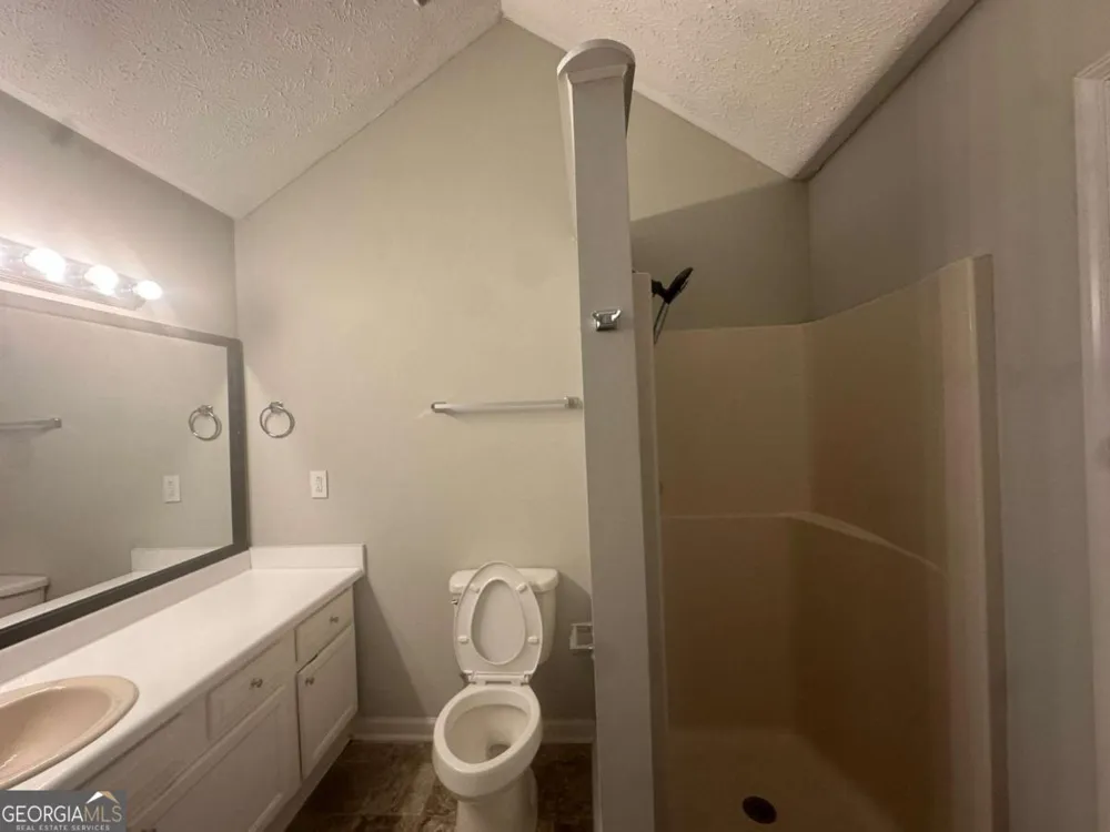 40 Lake CT Stockbridge, GA 30281
