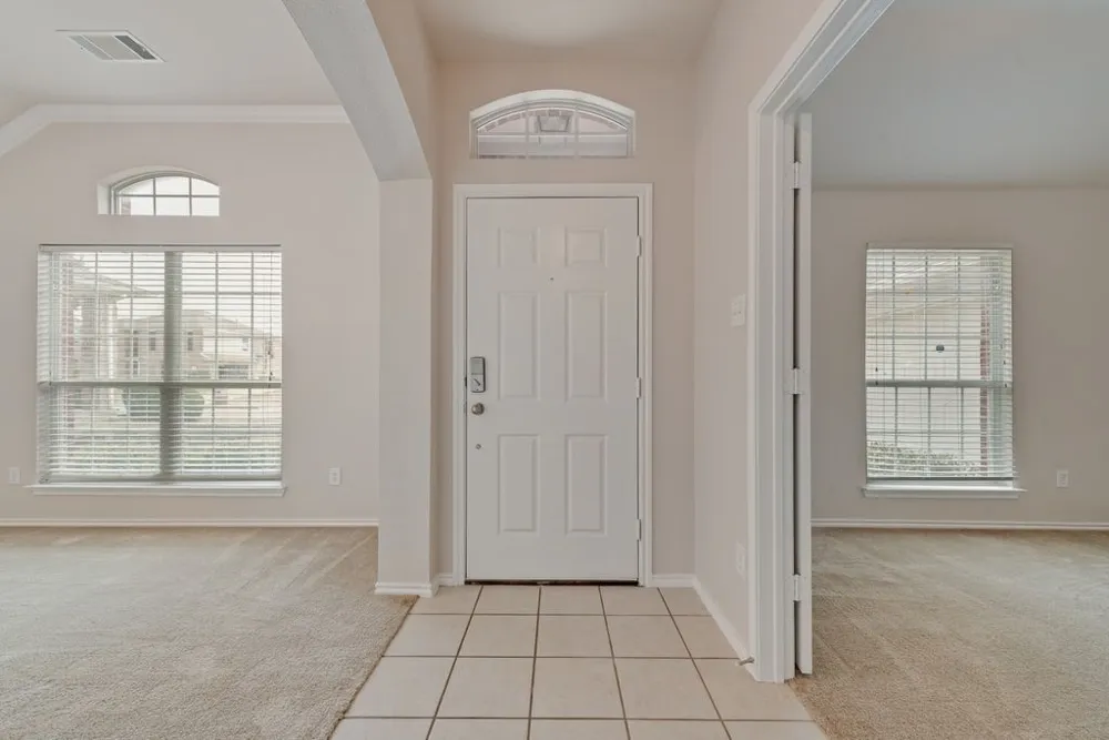 1113 Noblewood Drive Glenn Heights, TX 75154