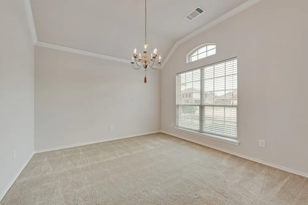 1113 Noblewood Drive Glenn Heights, TX 75154