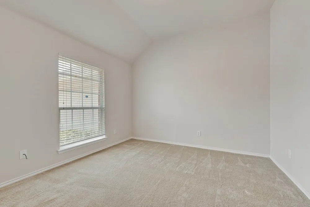 1113 Noblewood Drive Glenn Heights, TX 75154