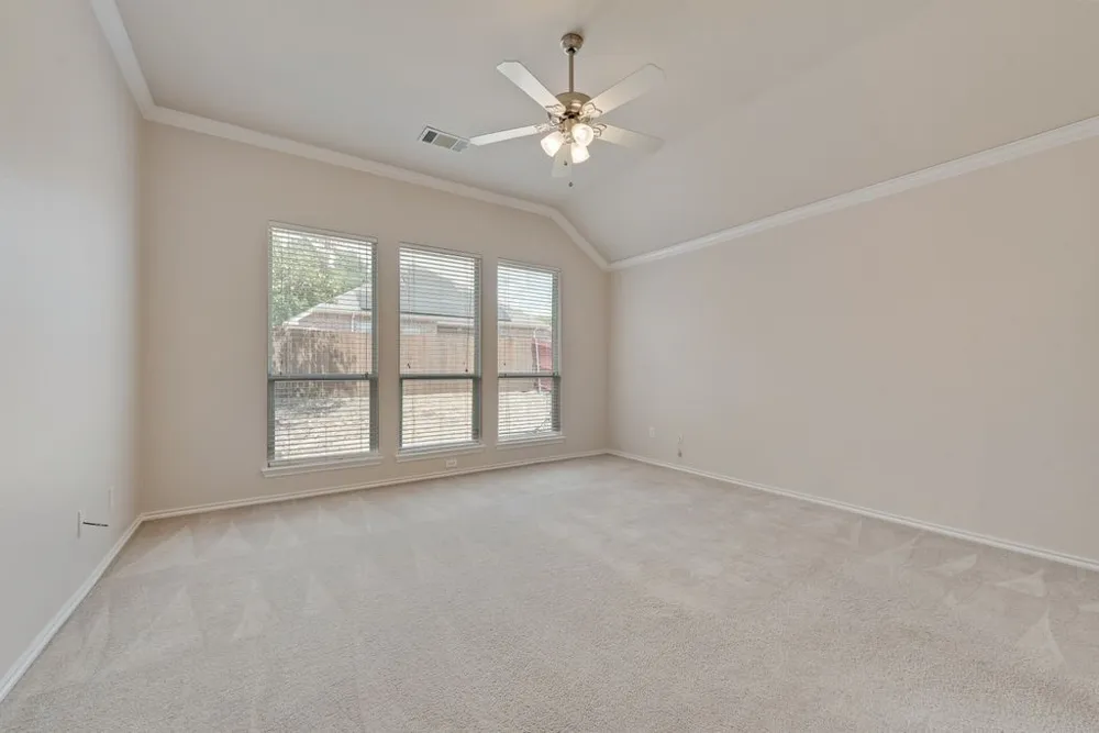 1113 Noblewood Drive Glenn Heights, TX 75154