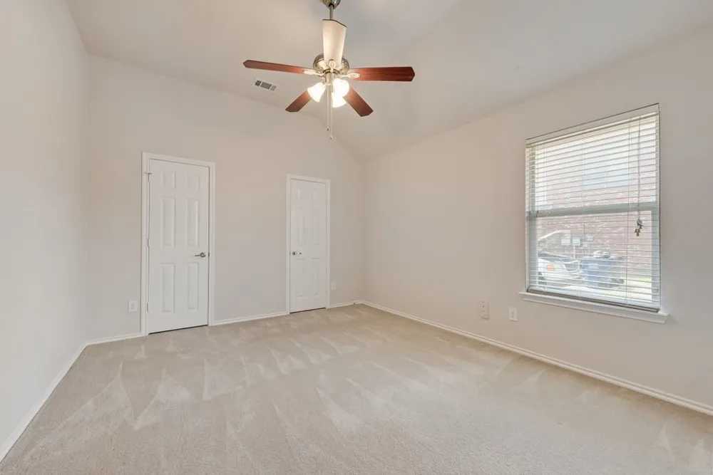 1113 Noblewood Drive Glenn Heights, TX 75154