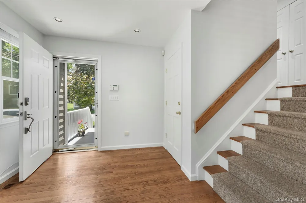 21 Brookridge Court Rye Brook, NY 10573