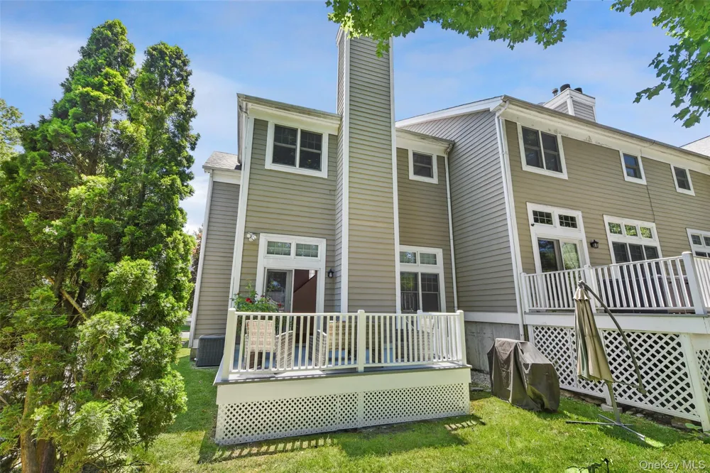 21 Brookridge Court Rye Brook, NY 10573