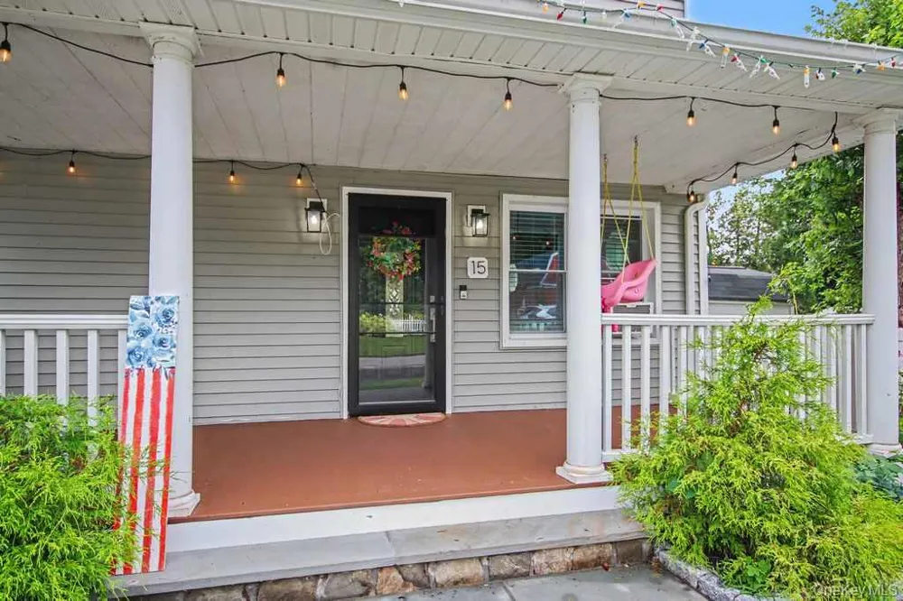 15 Roslyn Road Carmel, NY 10512