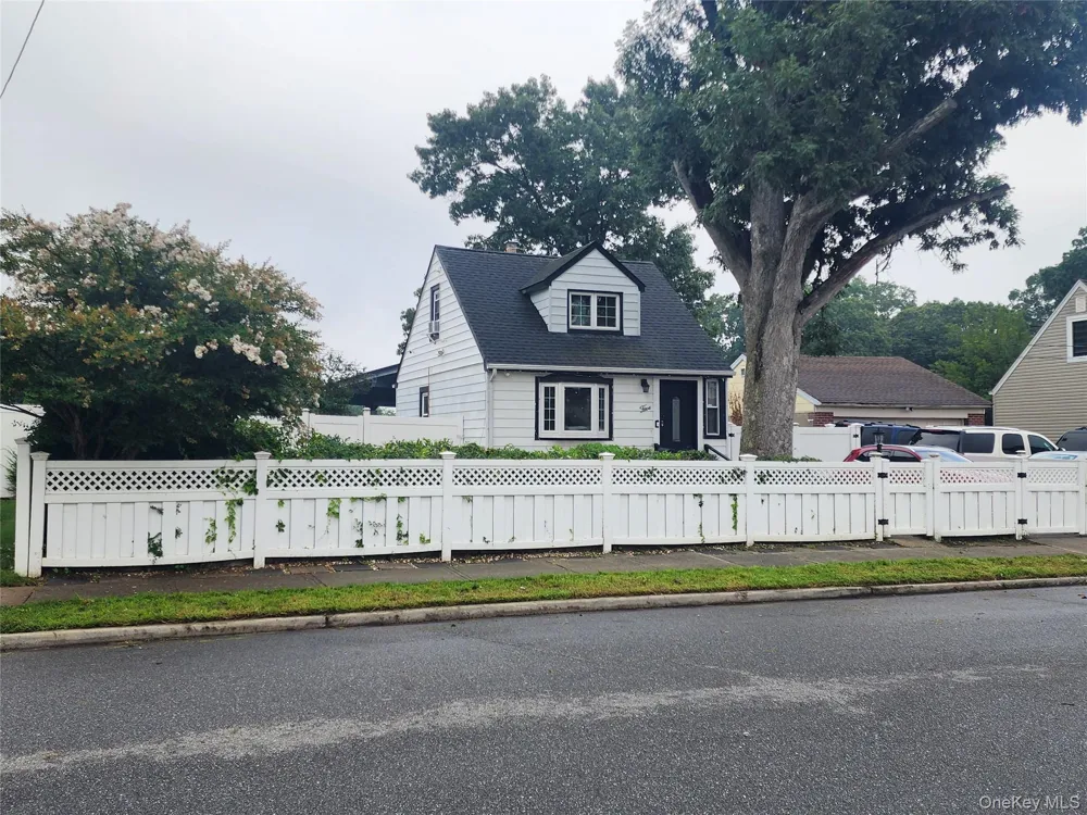 5 Konig Court Roosevelt, NY 11575