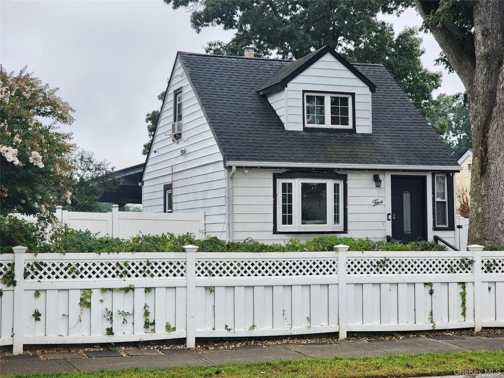 5 Konig Court Roosevelt, NY 11575