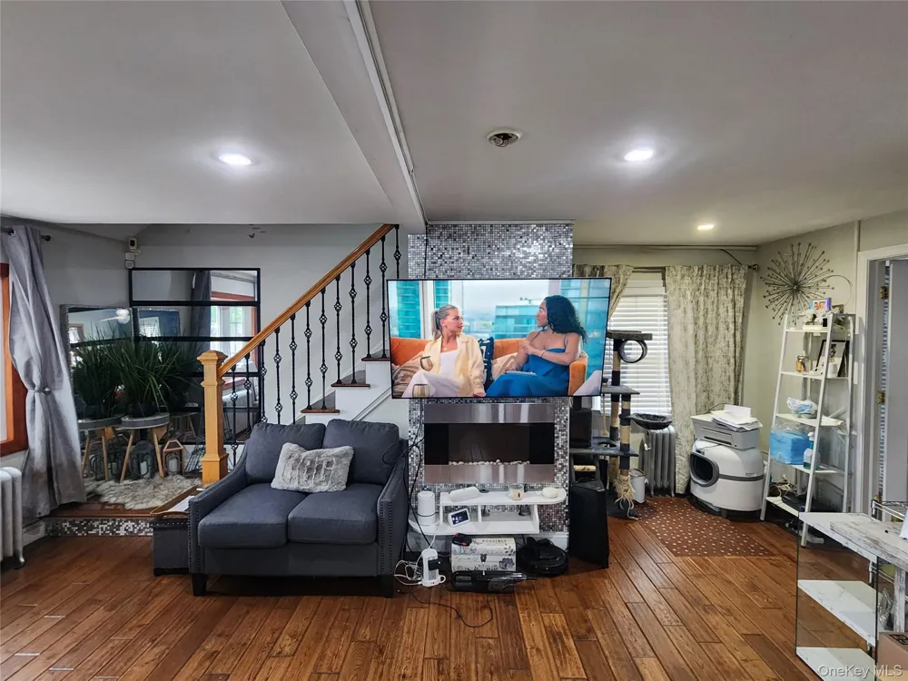 5 Konig Court Roosevelt, NY 11575
