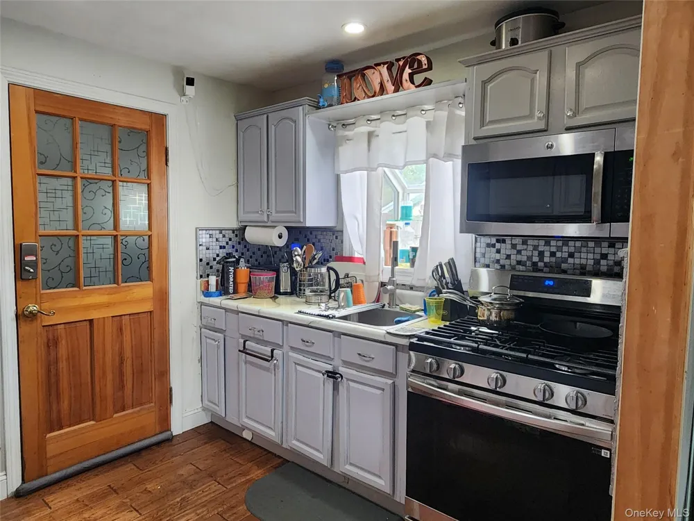 5 Konig Court Roosevelt, NY 11575