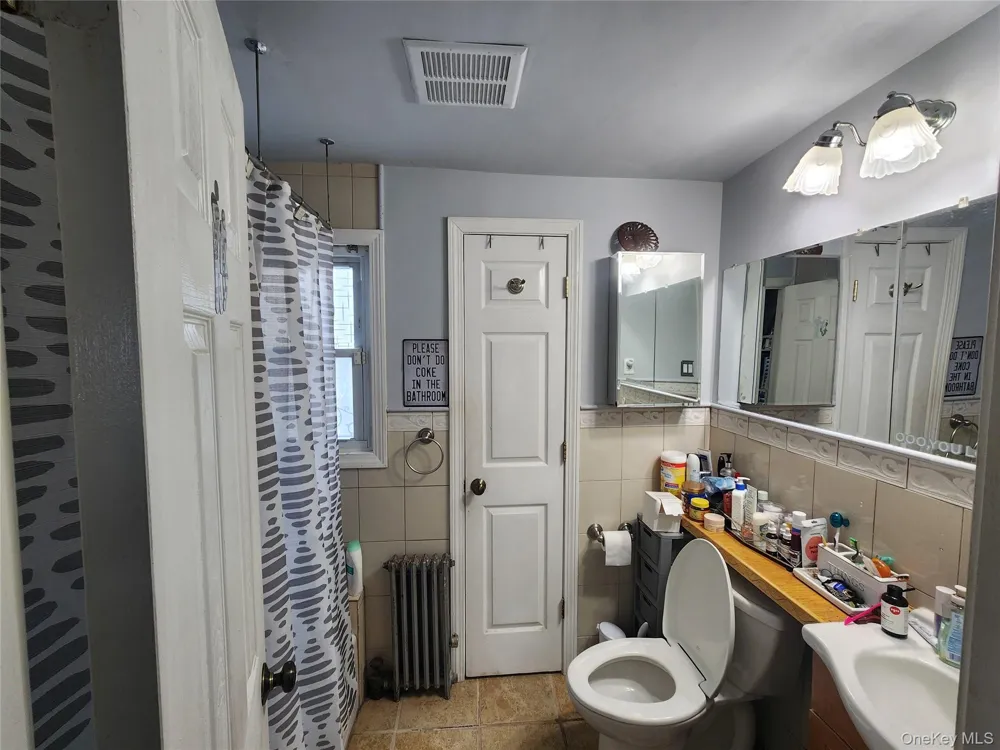 5 Konig Court Roosevelt, NY 11575