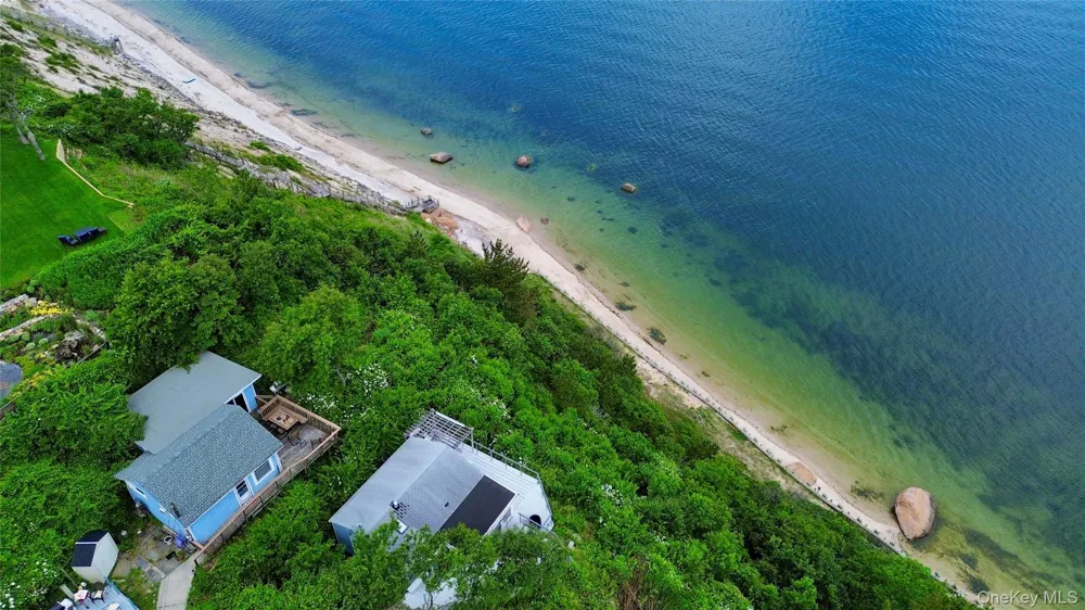 58 Hillcrest Drive Baiting Hollow, NY 11933