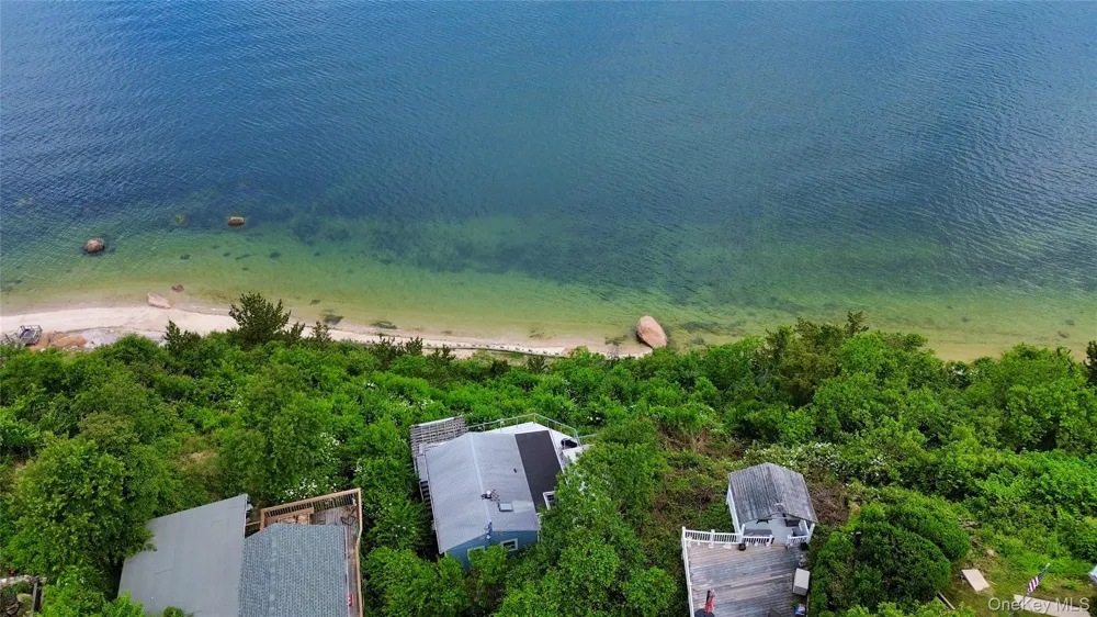 58 Hillcrest Drive Baiting Hollow, NY 11933
