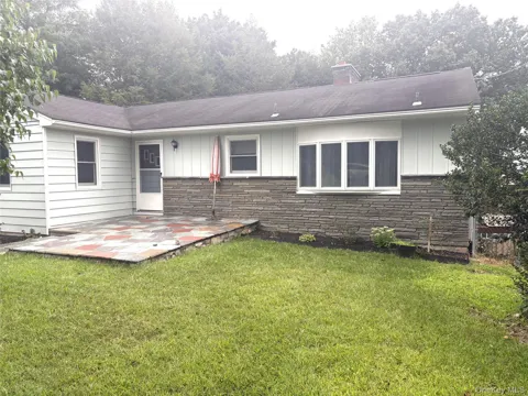 18 Robin Hill Drive