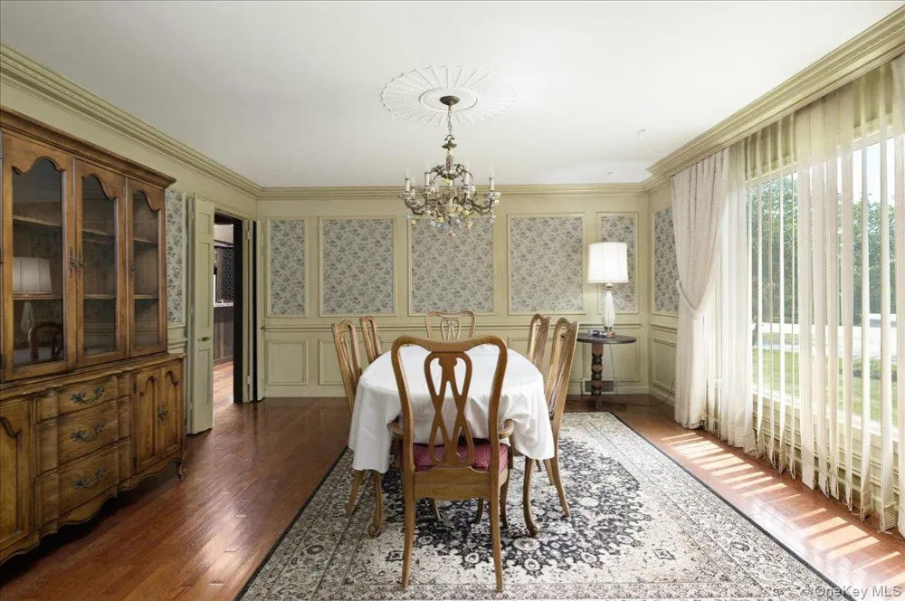 3 The Moor East Islip, NY 11730