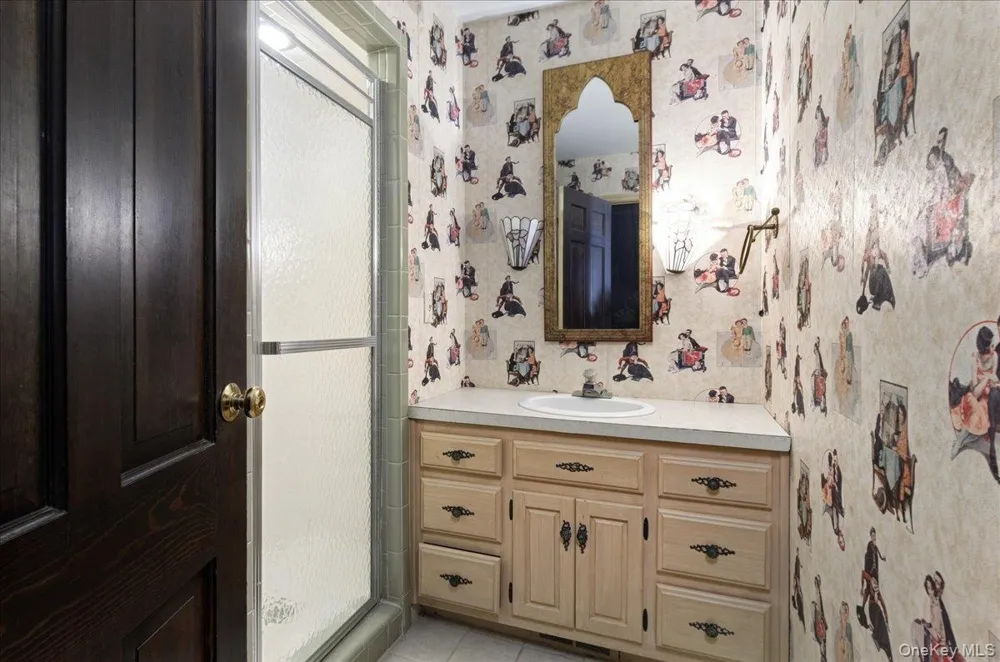3 The Moor East Islip, NY 11730