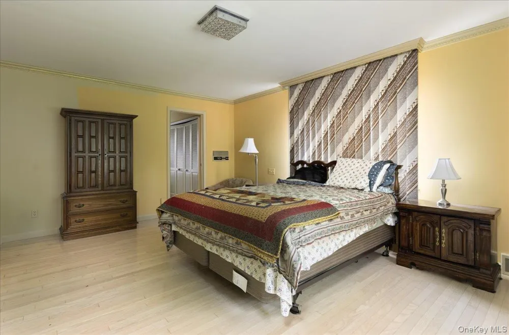 3 The Moor East Islip, NY 11730