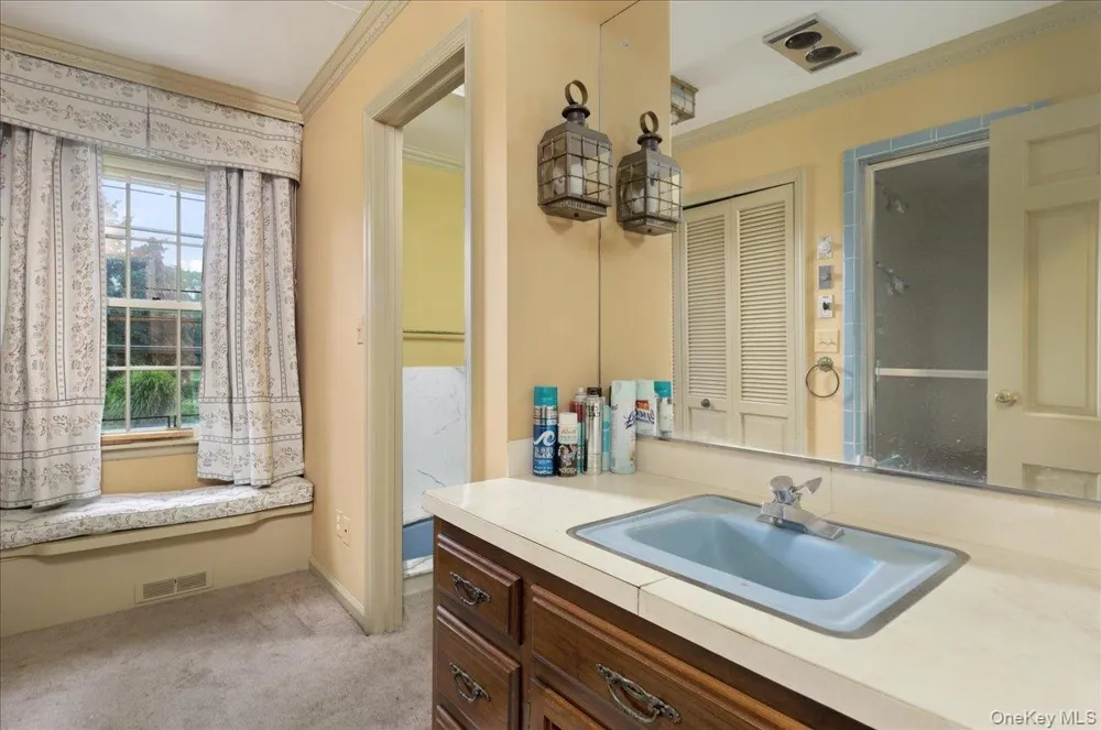 3 The Moor East Islip, NY 11730