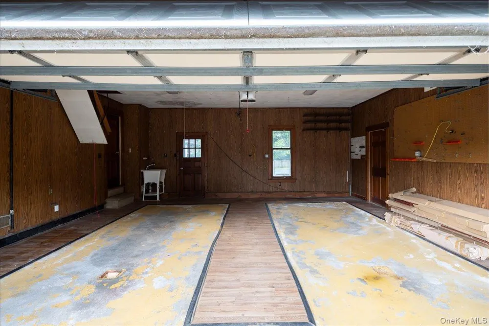 3 The Moor East Islip, NY 11730