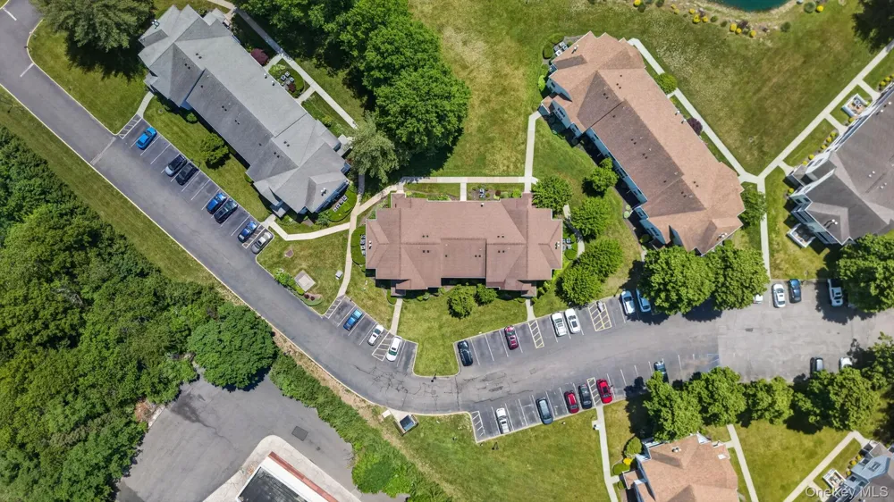 182 Fairview Circle Middle Island, NY 11953