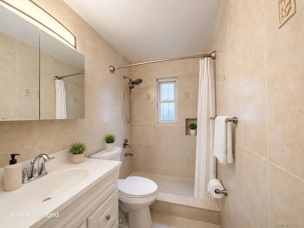 73-24 197th Street ##1 Fresh Meadows, NY 11366