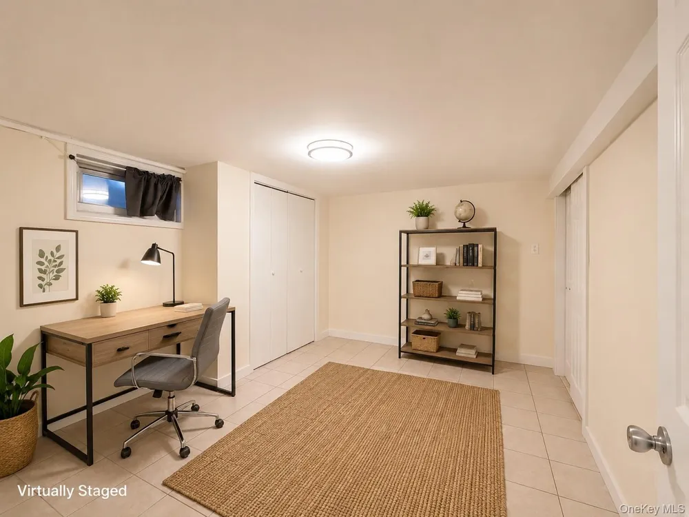 73-24 197th Street ##1 Fresh Meadows, NY 11366