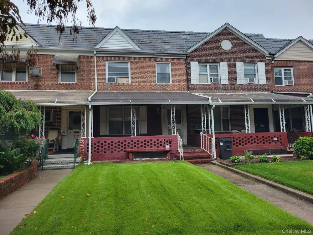 61-45 82nd Street Middle Village, NY 11379