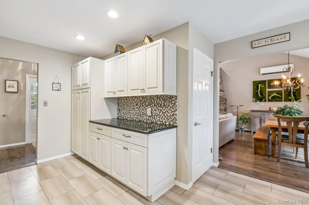 302 Maple Avenue Patchogue, NY 11772