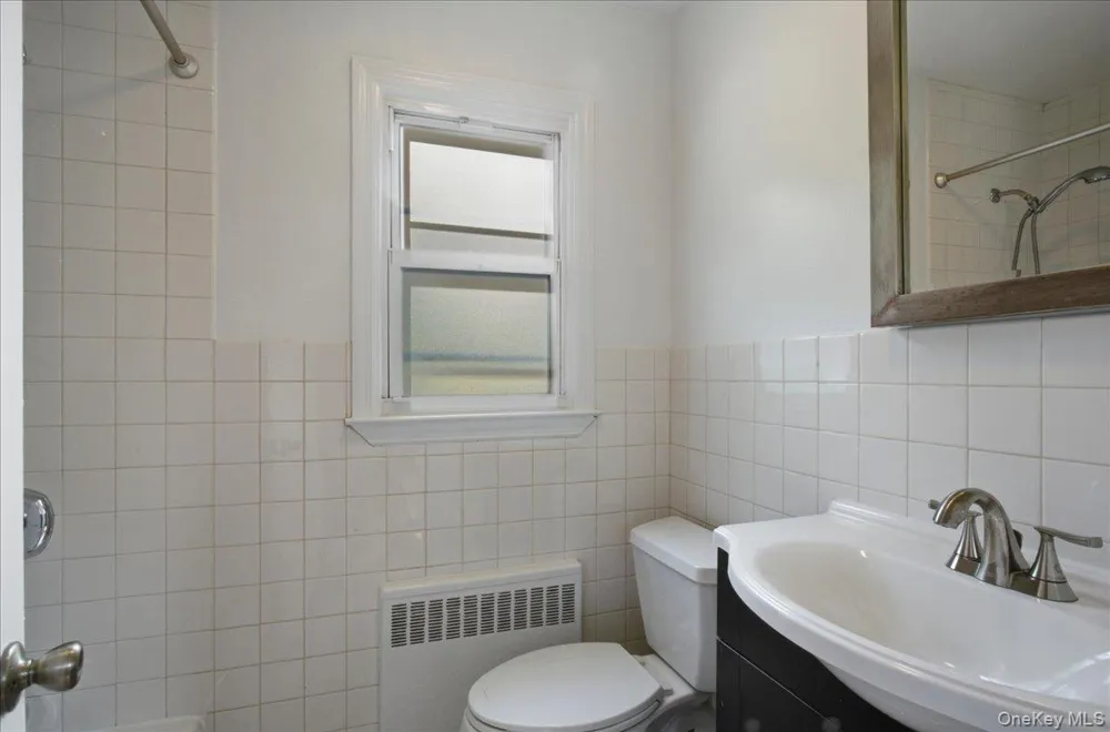 107 Lakeview Avenue Scarsdale, NY 10583