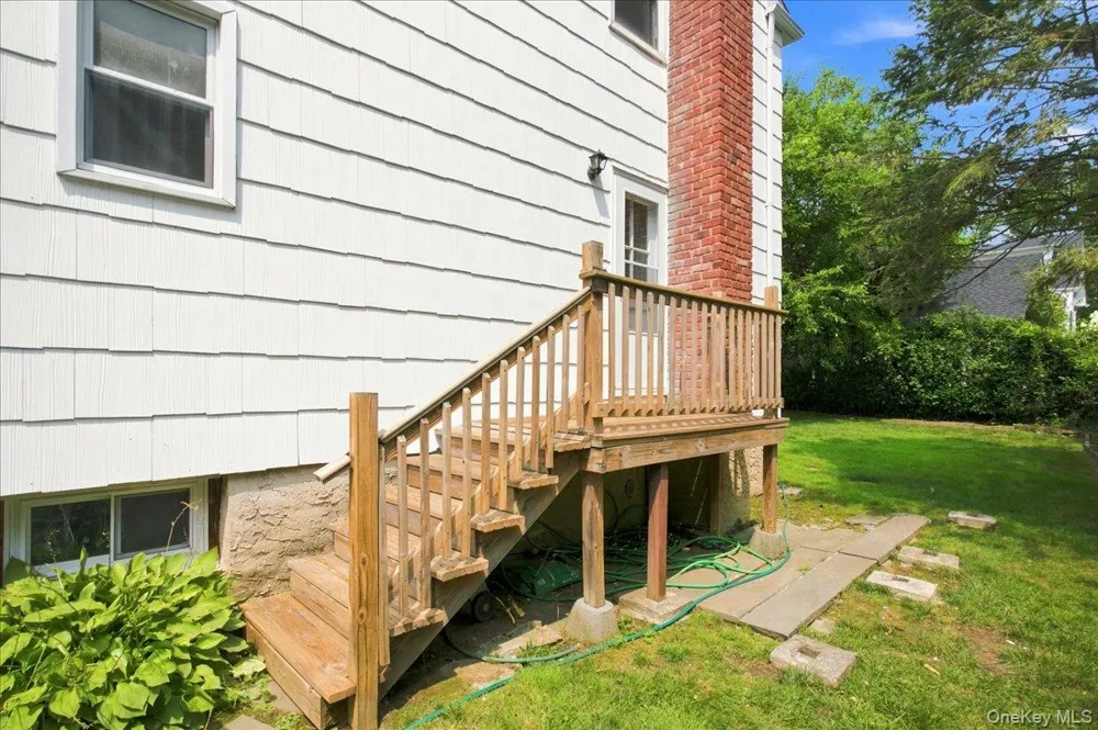 107 Lakeview Avenue Scarsdale, NY 10583