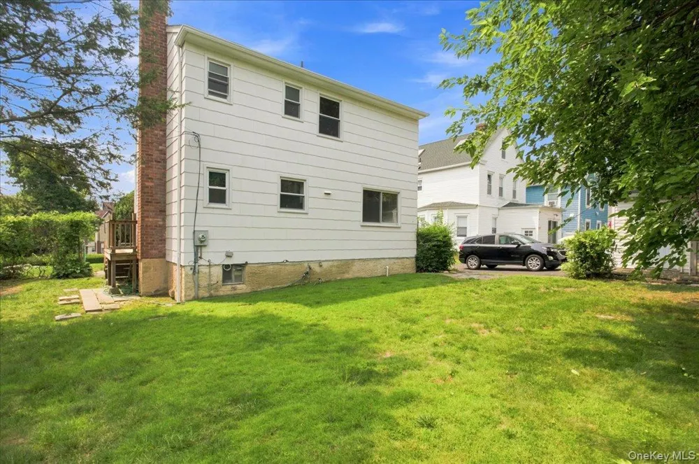 107 Lakeview Avenue Scarsdale, NY 10583