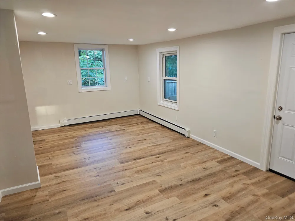 31 Chapel Street Ellenville, NY 12428