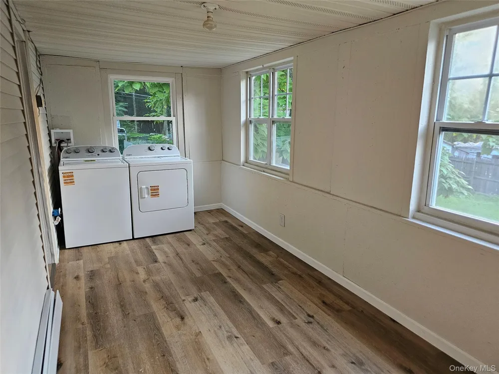 31 Chapel Street Ellenville, NY 12428
