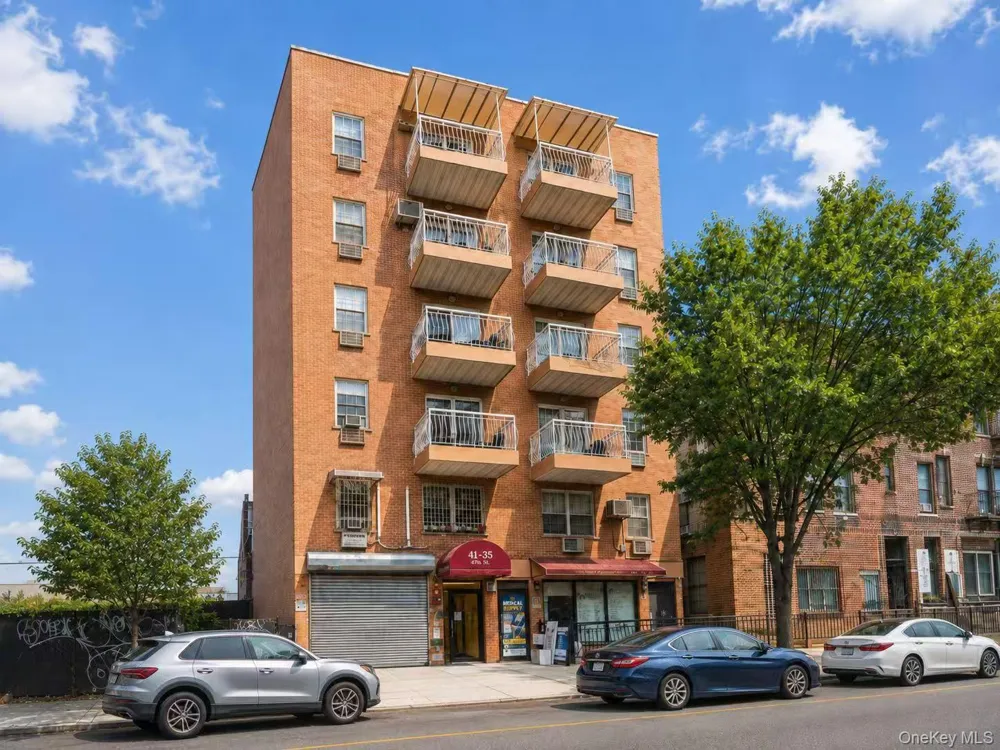 4135 67 STREET Woodside, NY 11377