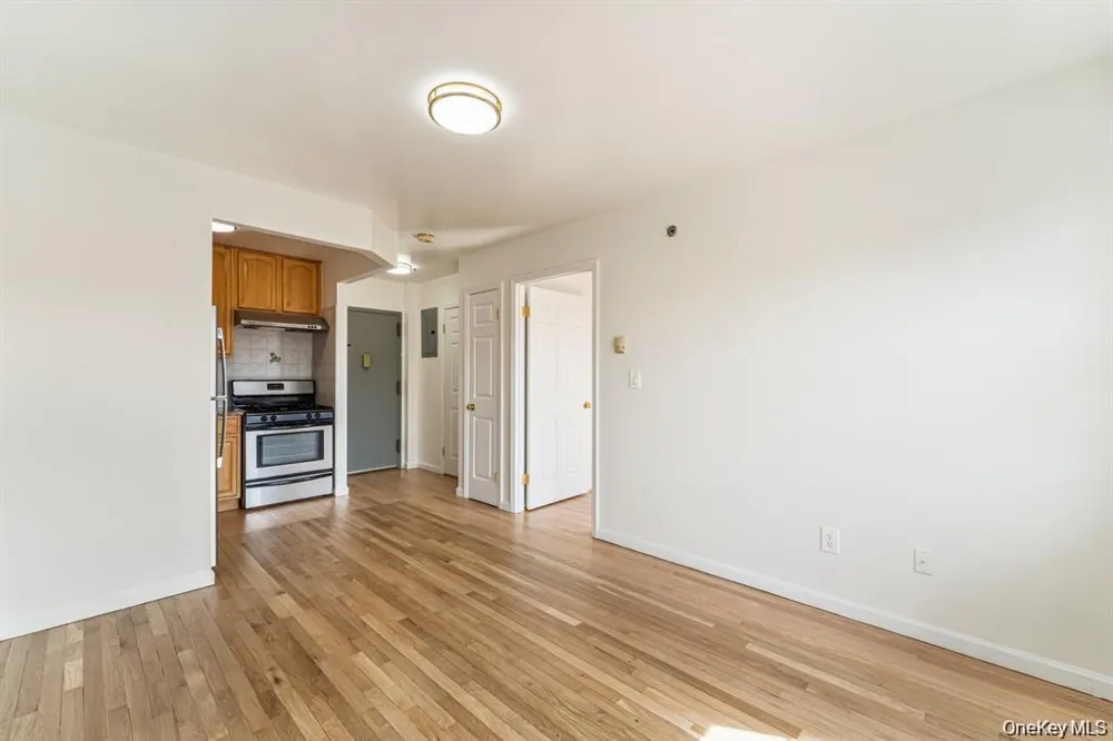 4135 67 STREET Woodside, NY 11377