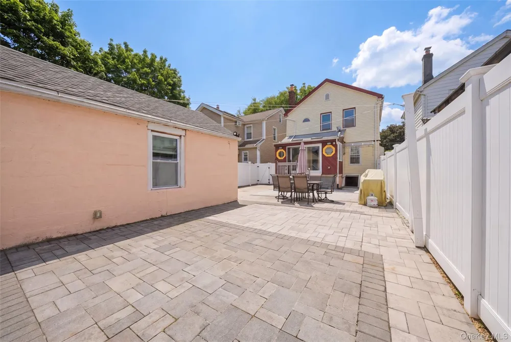 8777 254th Street Bellerose, NY 11426