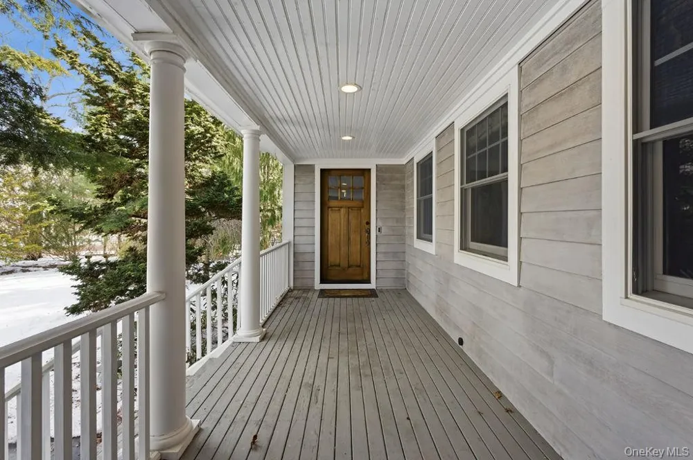 19 Howell Place Speonk, NY 11972