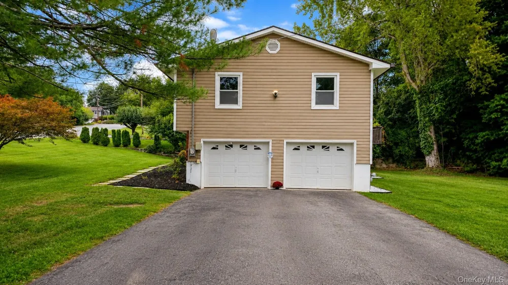 60 Sutton Park Road Poughkeepsie, NY 12603