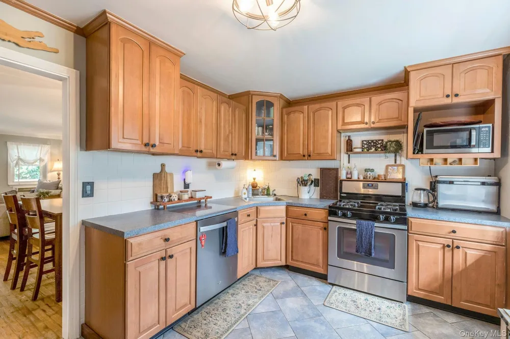 21 Glen Hollow Drive #G9 Holtsville, NY 11742