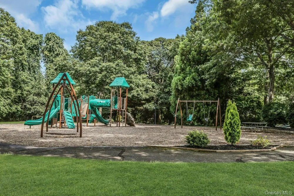 21 Glen Hollow Drive #G9 Holtsville, NY 11742