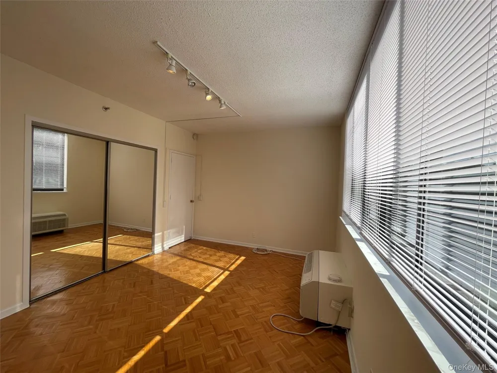 50 E Hartsdale Avenue #1H Hartsdale, NY 10530