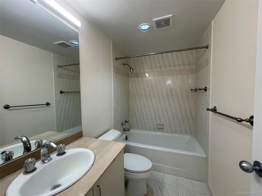 50 E Hartsdale Avenue #1H Hartsdale, NY 10530