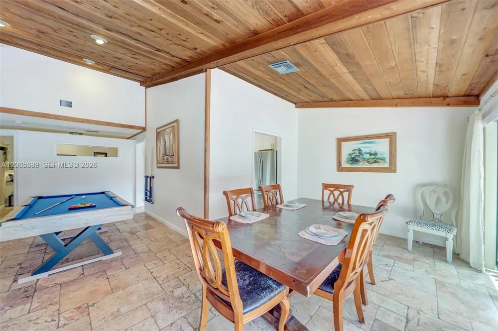 620 E Plantation Cir Plantation, FL 33324