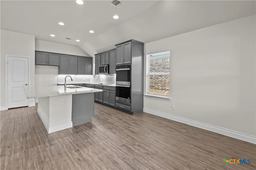 2250 Steerhead Trail New Braunfels, TX 78132