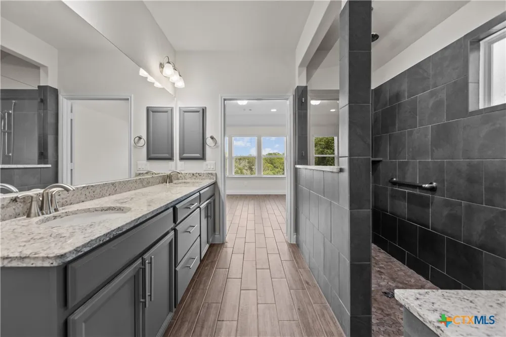 2250 Steerhead Trail New Braunfels, TX 78132