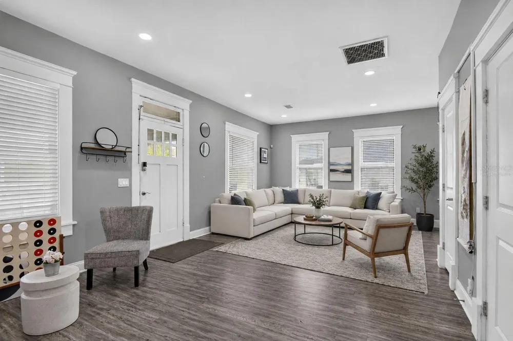 4014 MARGUERITE STREET Tampa, FL 33603