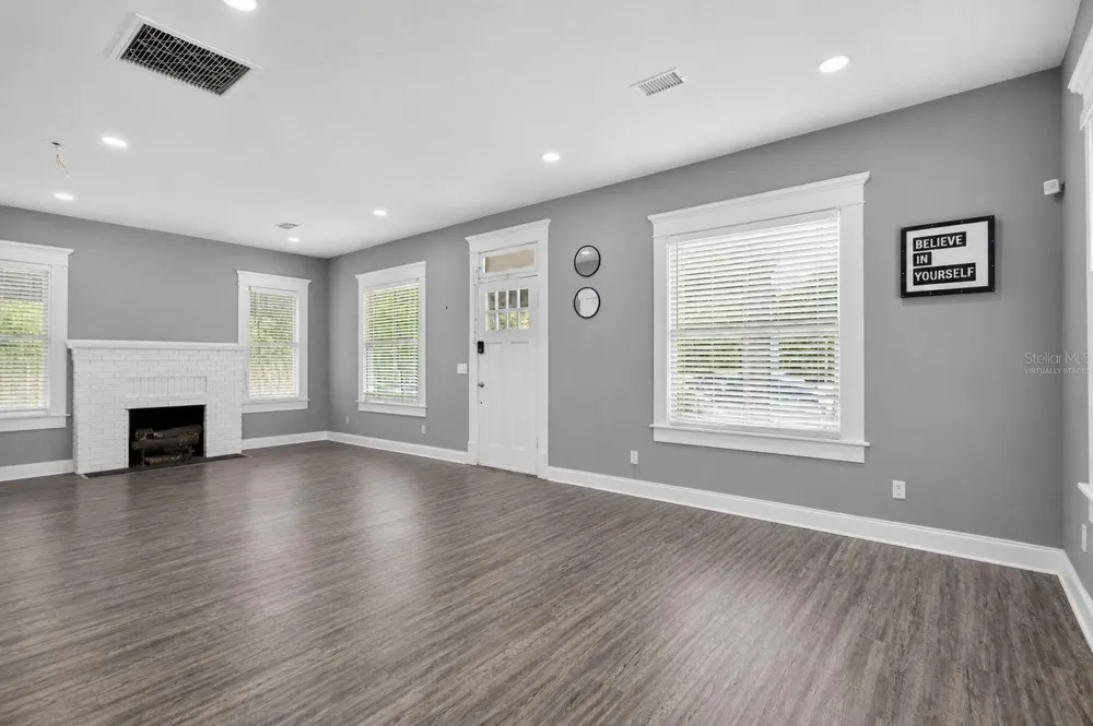 4014 MARGUERITE STREET Tampa, FL 33603