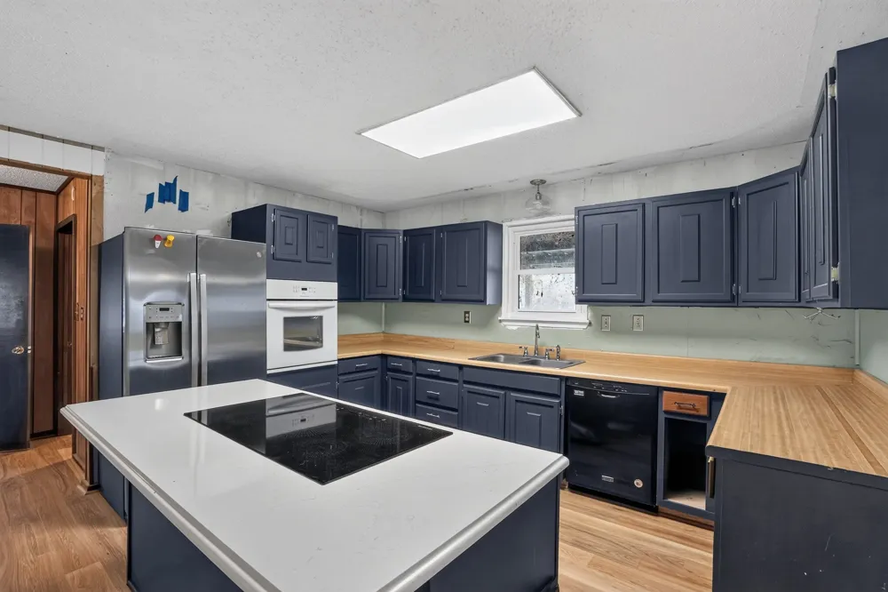 124 County Road 1621 Clifton, TX 76634
