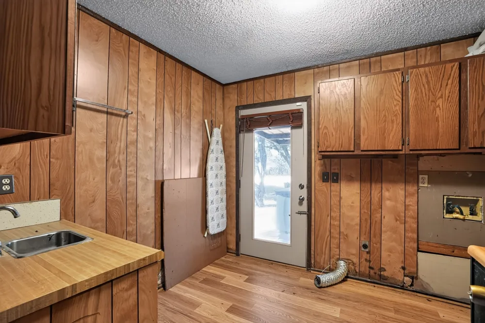 124 County Road 1621 Clifton, TX 76634