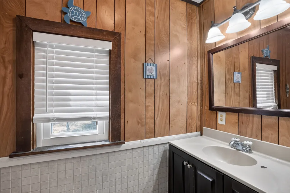 124 County Road 1621 Clifton, TX 76634